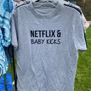 Maternity graphic tee